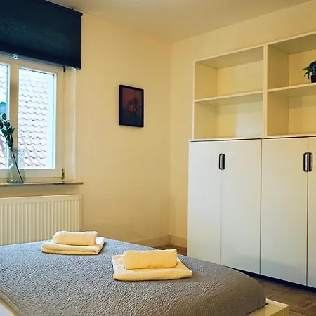 Geraeumiges Wohnen Fuer 7 Personen- Parkplatz- Waschmaschine- 3 Schlafzimmer Wolfsburg Exterior photo