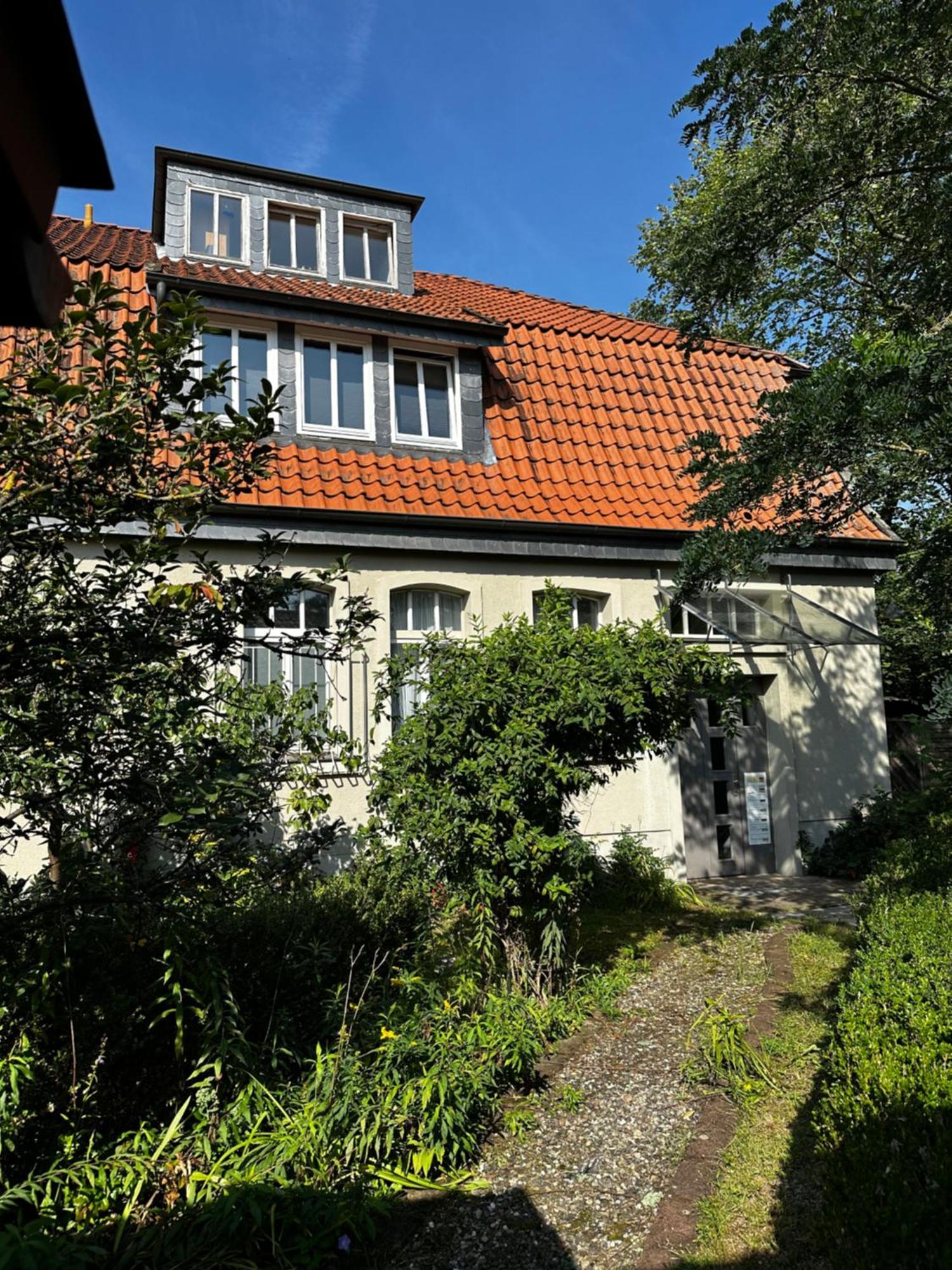 Apartment Geraeumiges Wohnen Fuer 7 Personen- Parkplatz- Waschmaschine- 3 Schlafzimmer *